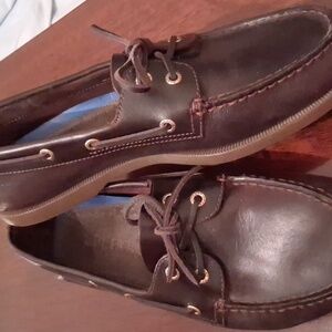 Sperry Mohogany Brown 9.5 Like New